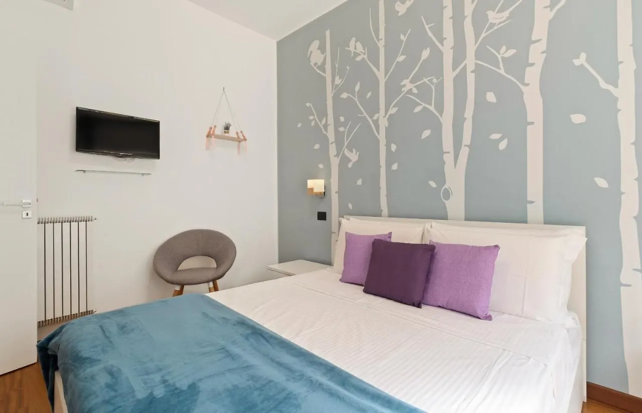 Apartment 3 Bed Modern Flat - 15 Minutes Walk To Colosseum Rome