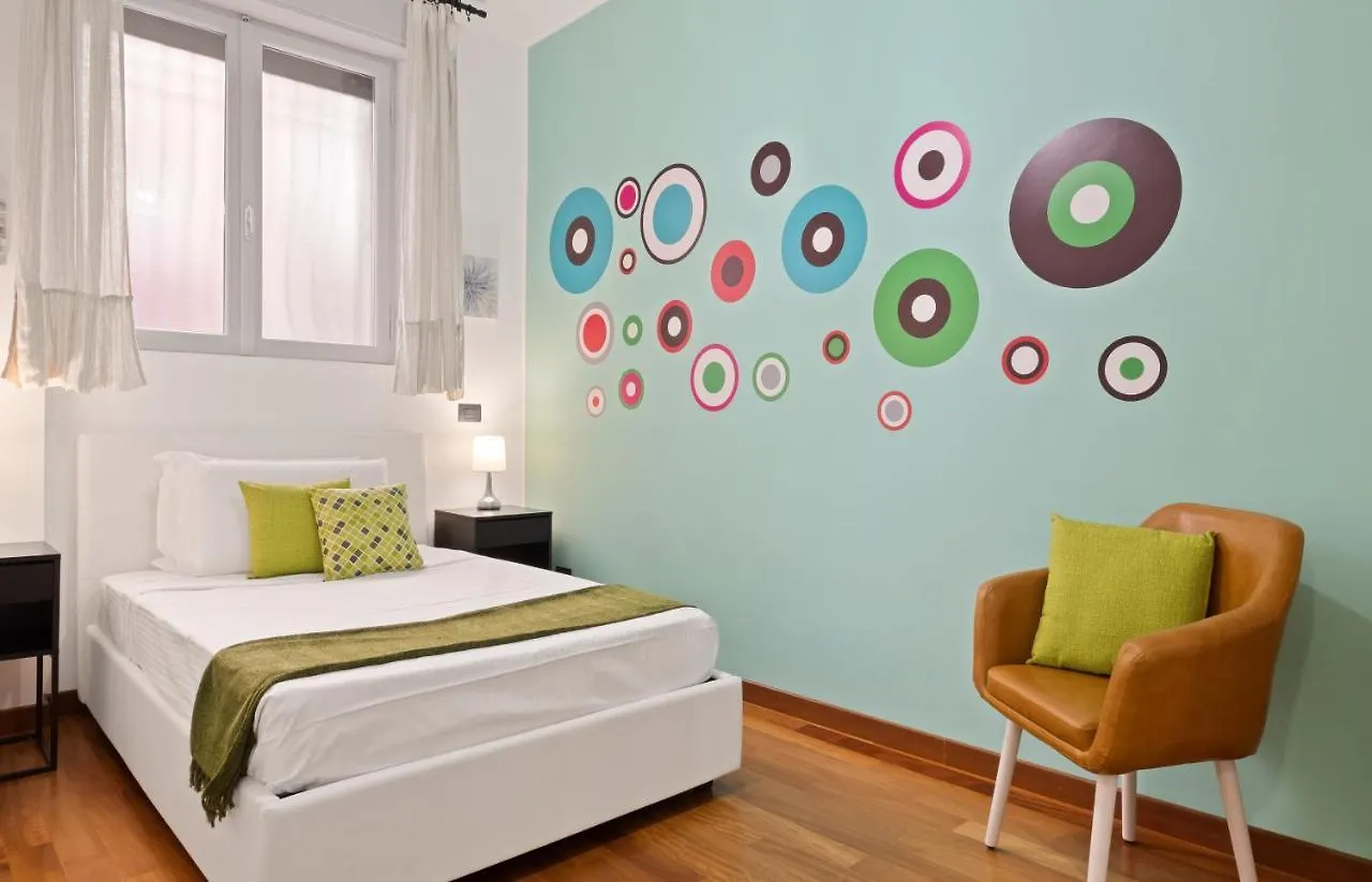 3 Bed Modern Flat - 15 Minutes Walk To Colosseum Rome Italy